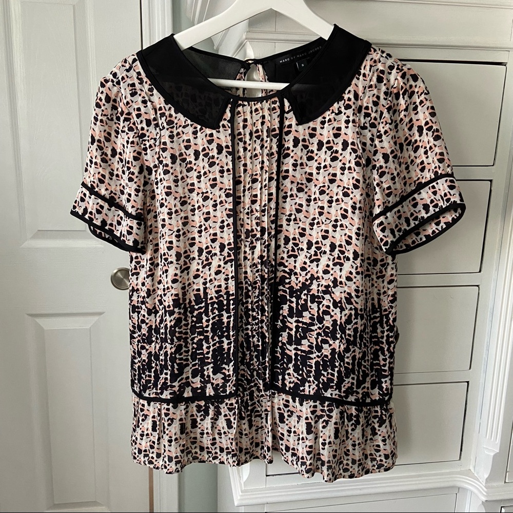 Marc by Marc Jacobs silk short sleeve top with collar